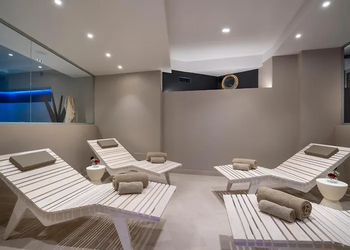 Imperiale & Отель Римини