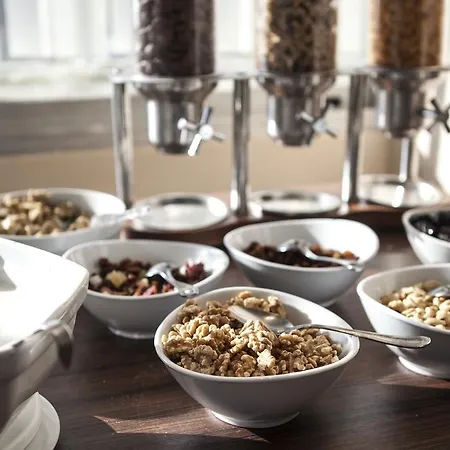 Imperiale & Ξενοδοχείο 4*